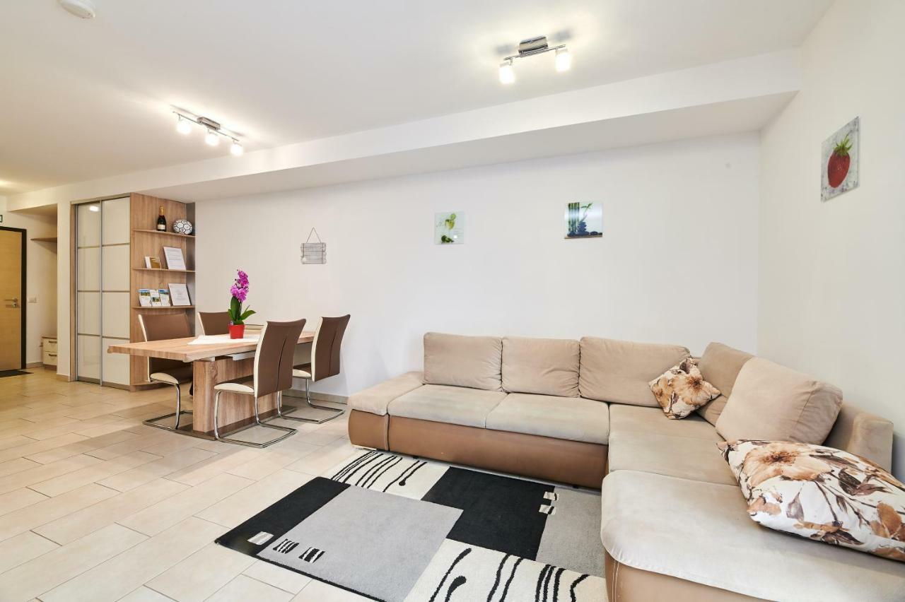 Apartman Leon Umag Luaran gambar