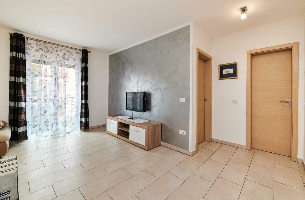 Apartman Leon Umag Luaran gambar